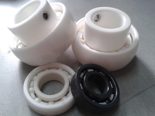 إدخال سيراميك ZrO2 UC205 مع محمل كروي، قفص PTFE، مع خيط تكييف في أنظمة النقل